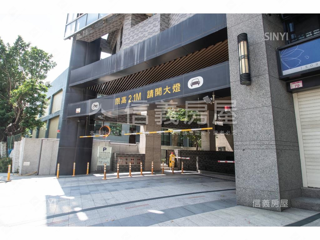 國際星鑽車位房屋室內格局與周邊環境