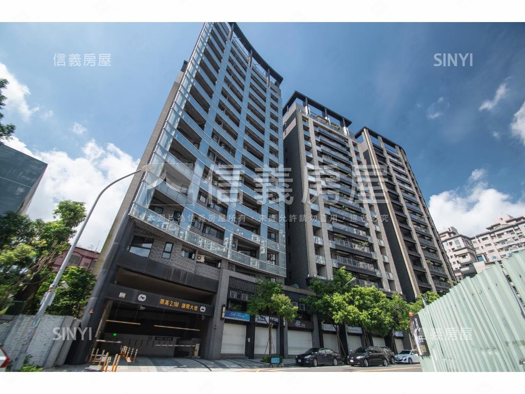 國際星鑽車位房屋室內格局與周邊環境