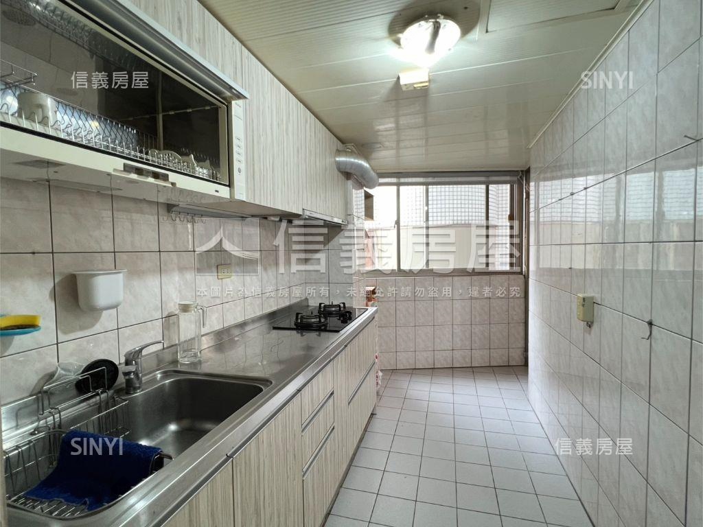 面公園樹海三房雙陽台房屋室內格局與周邊環境