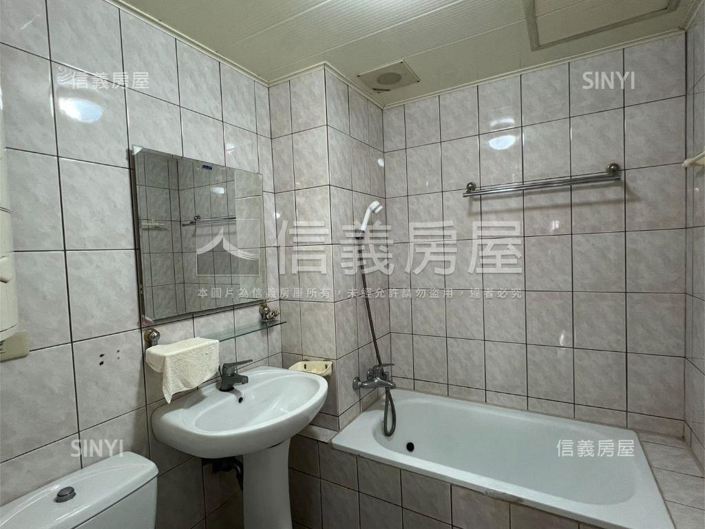 面公園樹海三房雙陽台房屋室內格局與周邊環境