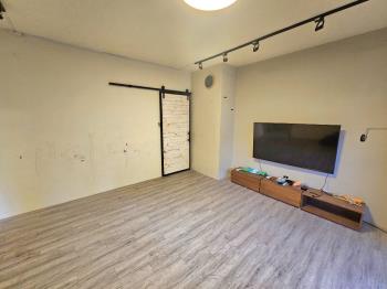 樟樹方正採光公寓