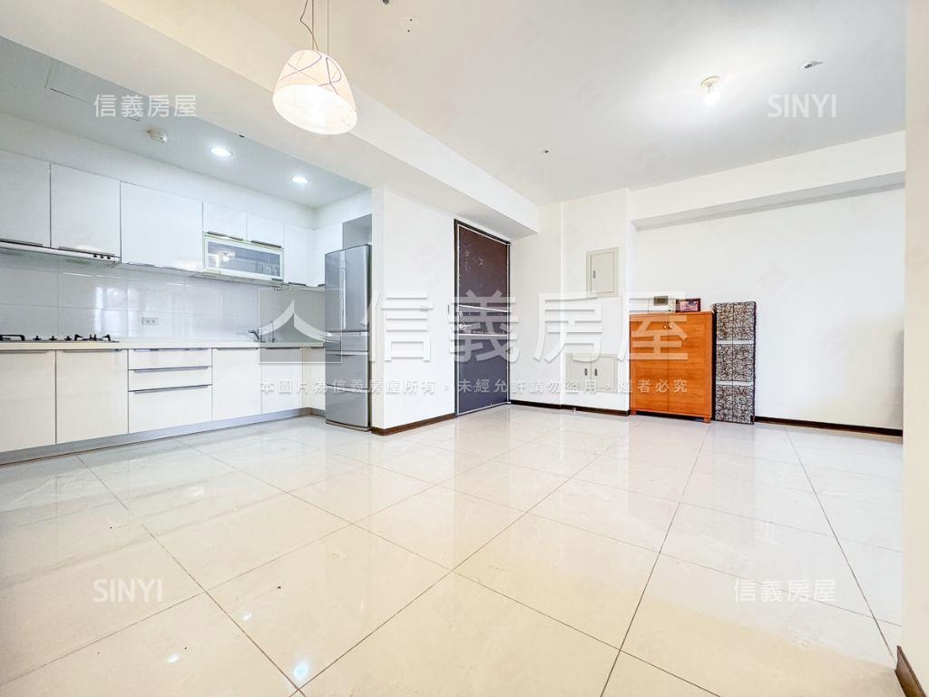 高鐵區三房採光視野美屋房屋室內格局與周邊環境