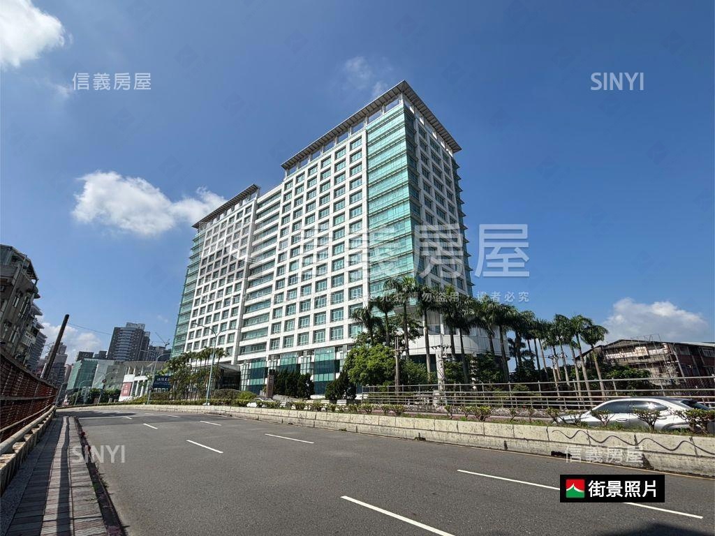 燙金門牌創業低總價店面房屋室內格局與周邊環境
