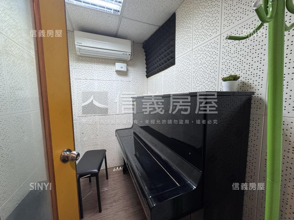 基隆廟口入口旁愛三路華廈房屋室內格局與周邊環境