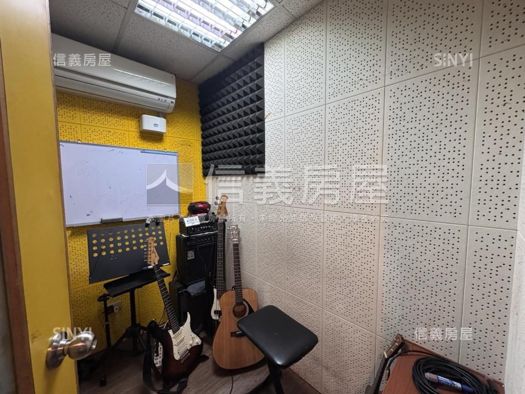 基隆廟口入口旁愛三路華廈房屋室內格局與周邊環境
