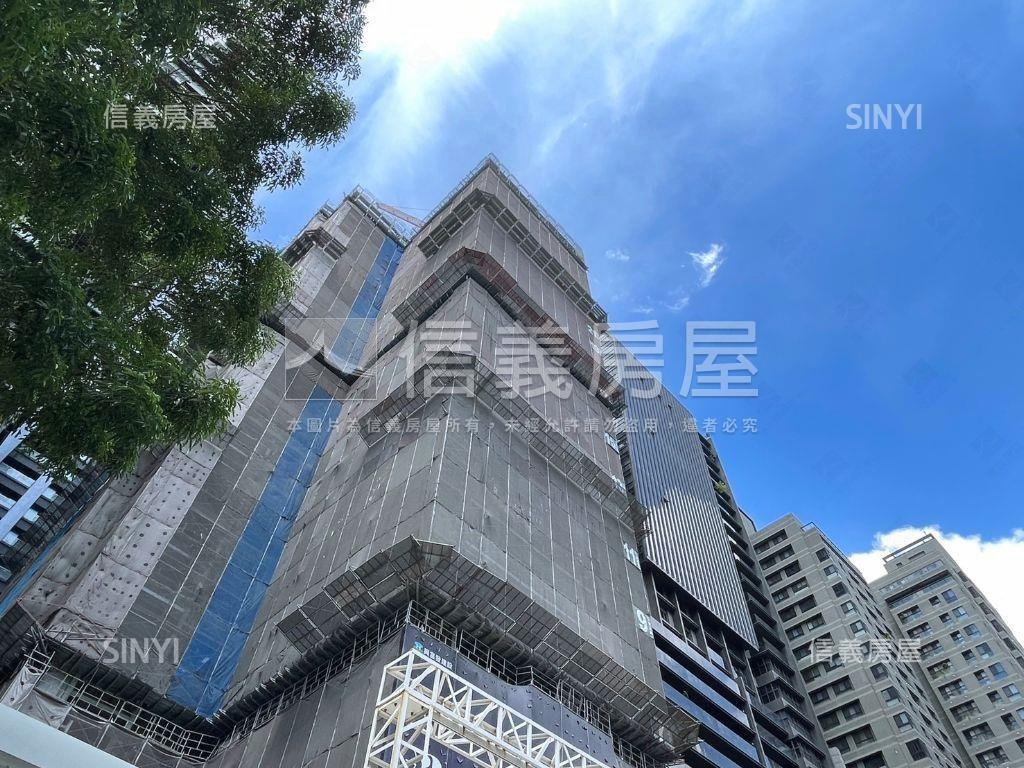 鉑金愛悅Ａ０８－１９Ｆ房屋室內格局與周邊環境