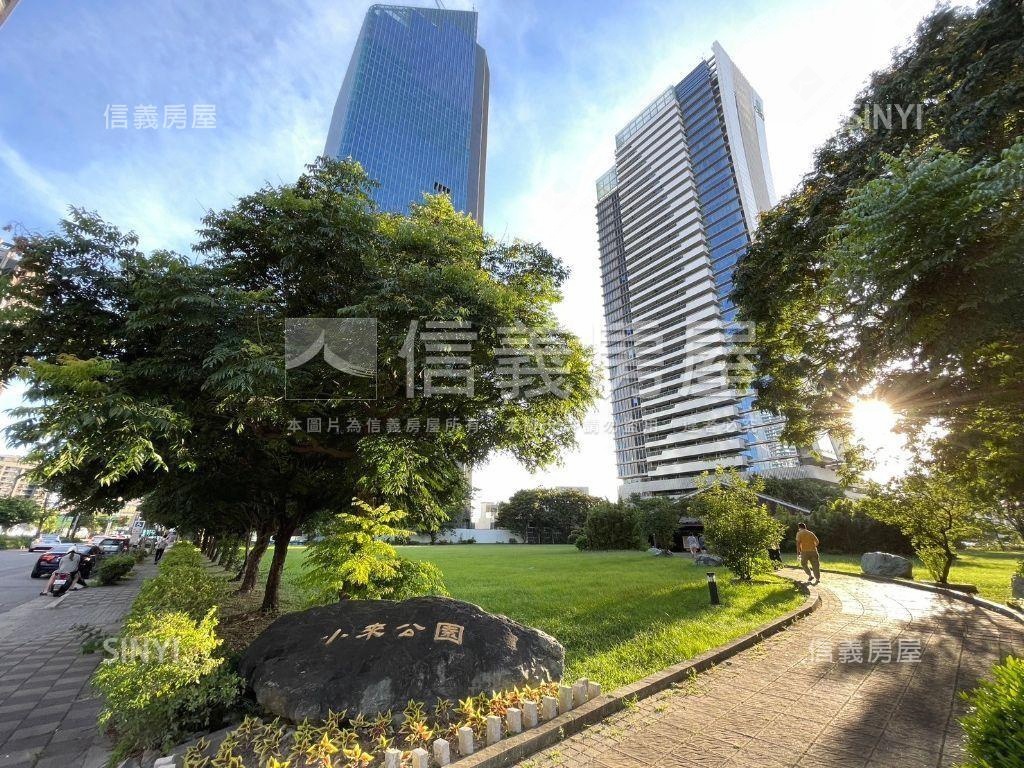 鉑金愛悅Ａ０８－１９Ｆ房屋室內格局與周邊環境