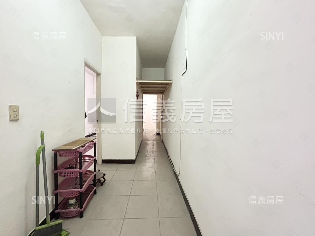 積穗商圈˙邊間金店面房屋室內格局與周邊環境