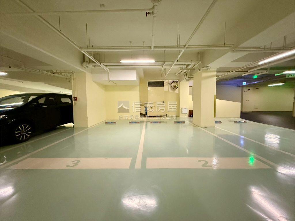 享京城｜質感裝潢兩房平車房屋室內格局與周邊環境