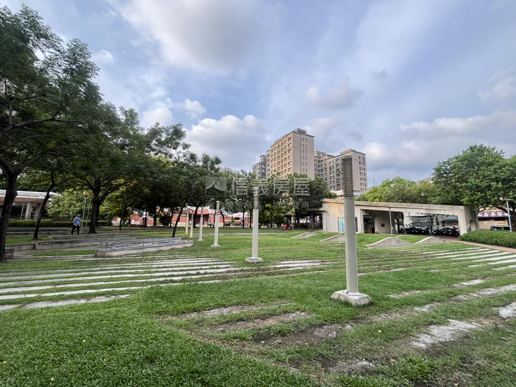 民俗公園高樓三房大車位房屋室內格局與周邊環境