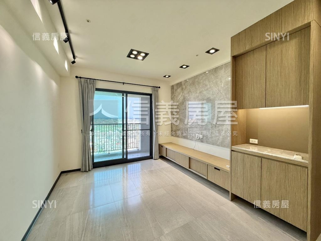 山見晴層峰三房平車房屋室內格局與周邊環境