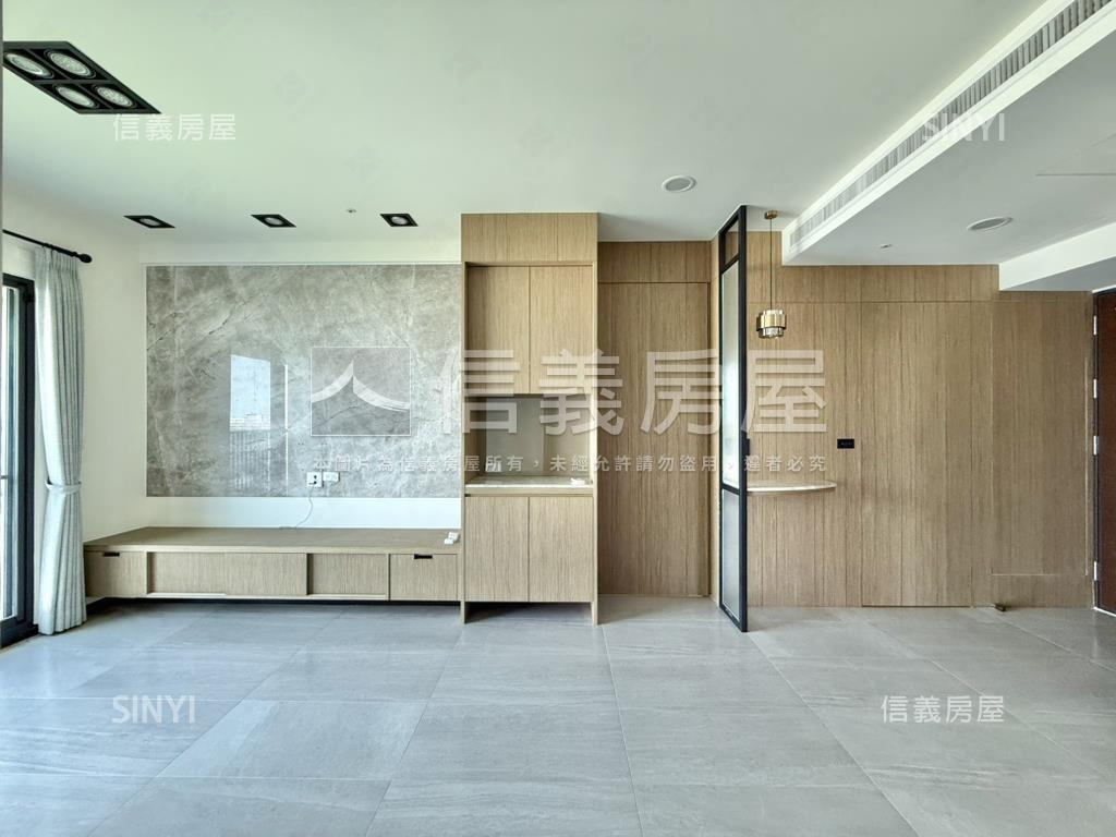山見晴層峰三房平車房屋室內格局與周邊環境
