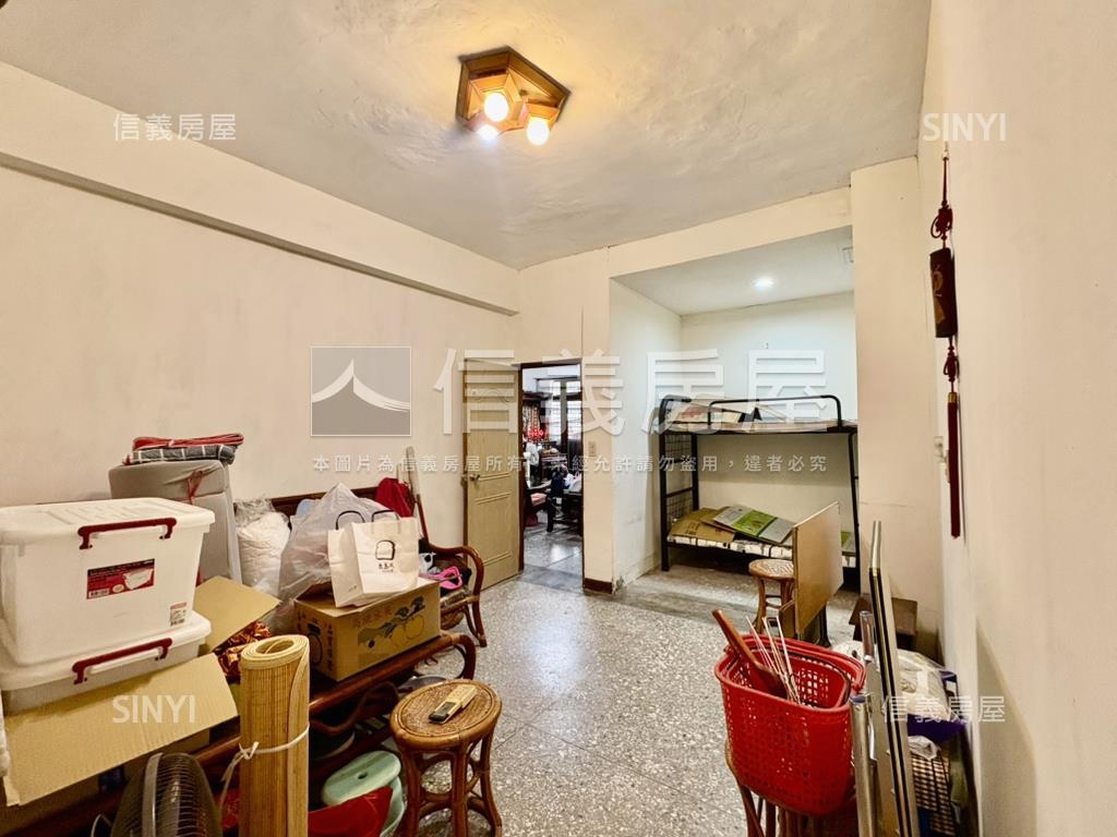 港墘站麗山住店邊間三角窗房屋室內格局與周邊環境