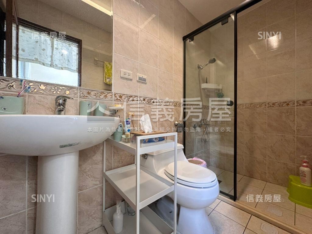 石清之水美裝潢四房車位房屋室內格局與周邊環境