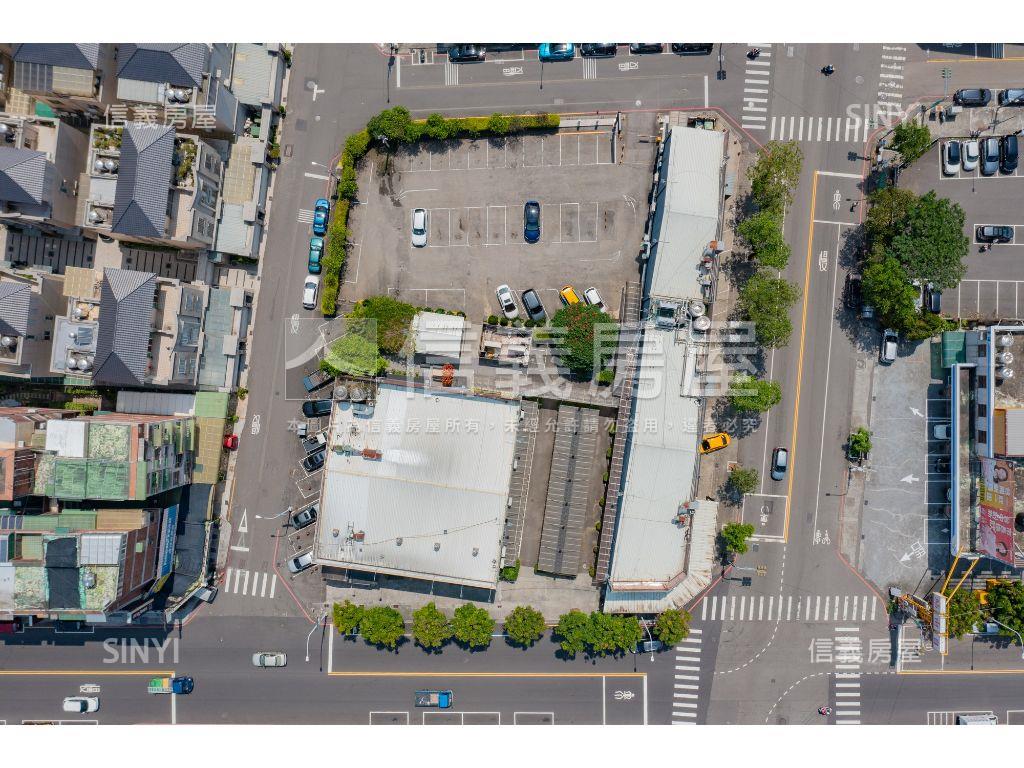 面河岸四面臨路商二金角地房屋室內格局與周邊環境