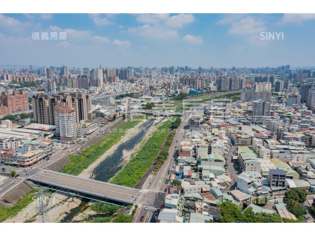 面河岸四面臨路商二金角地房屋室內格局與周邊環境
