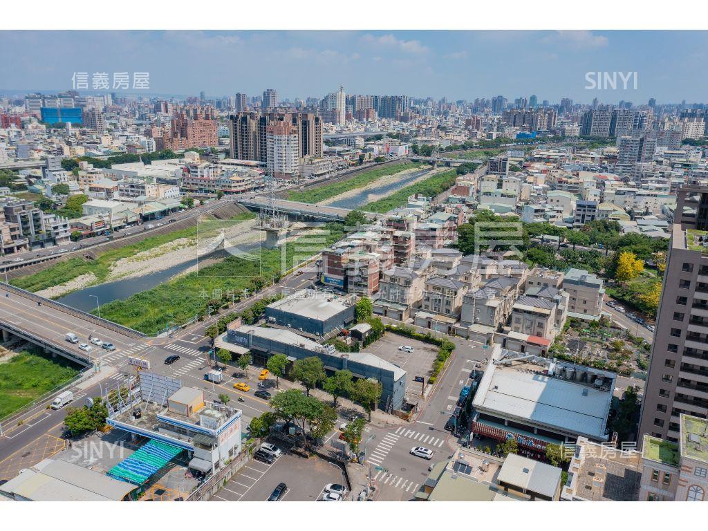 面河岸四面臨路商二金角地房屋室內格局與周邊環境