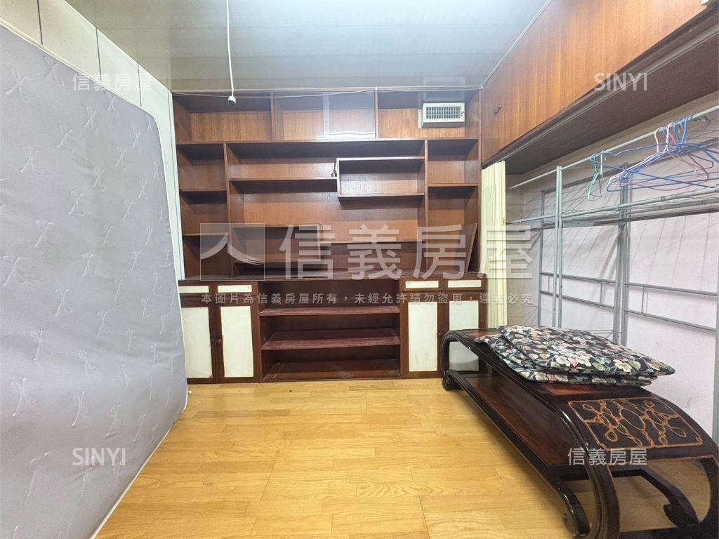 新莊路三樓土地公公保佑房屋室內格局與周邊環境