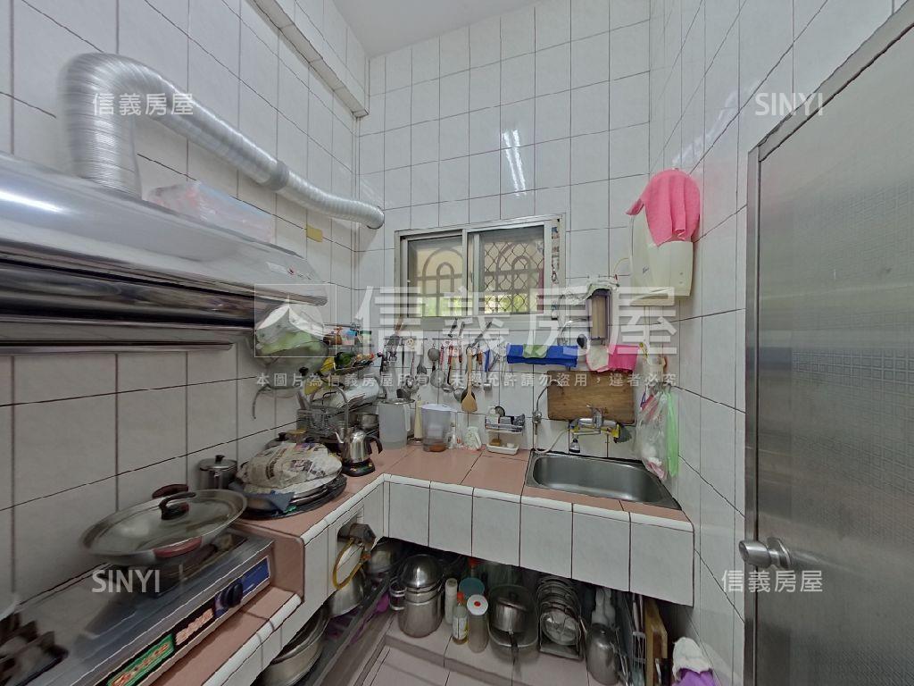 稀有三民學區邊間透天！房屋室內格局與周邊環境