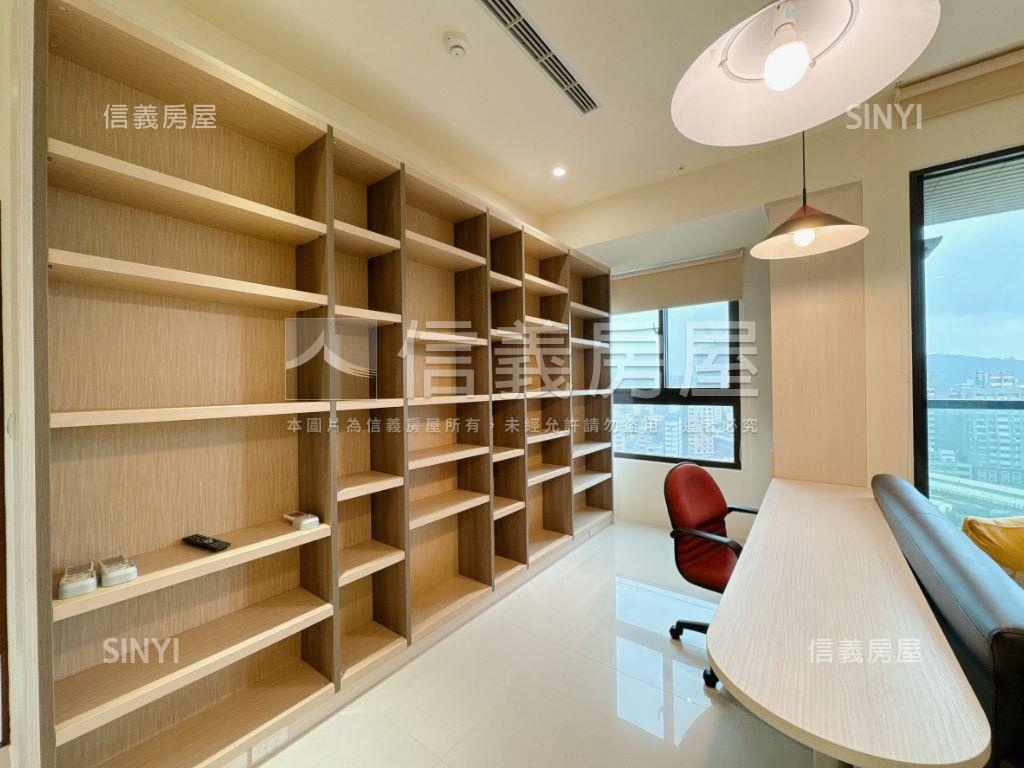 上品院高樓視野雙車位房屋室內格局與周邊環境