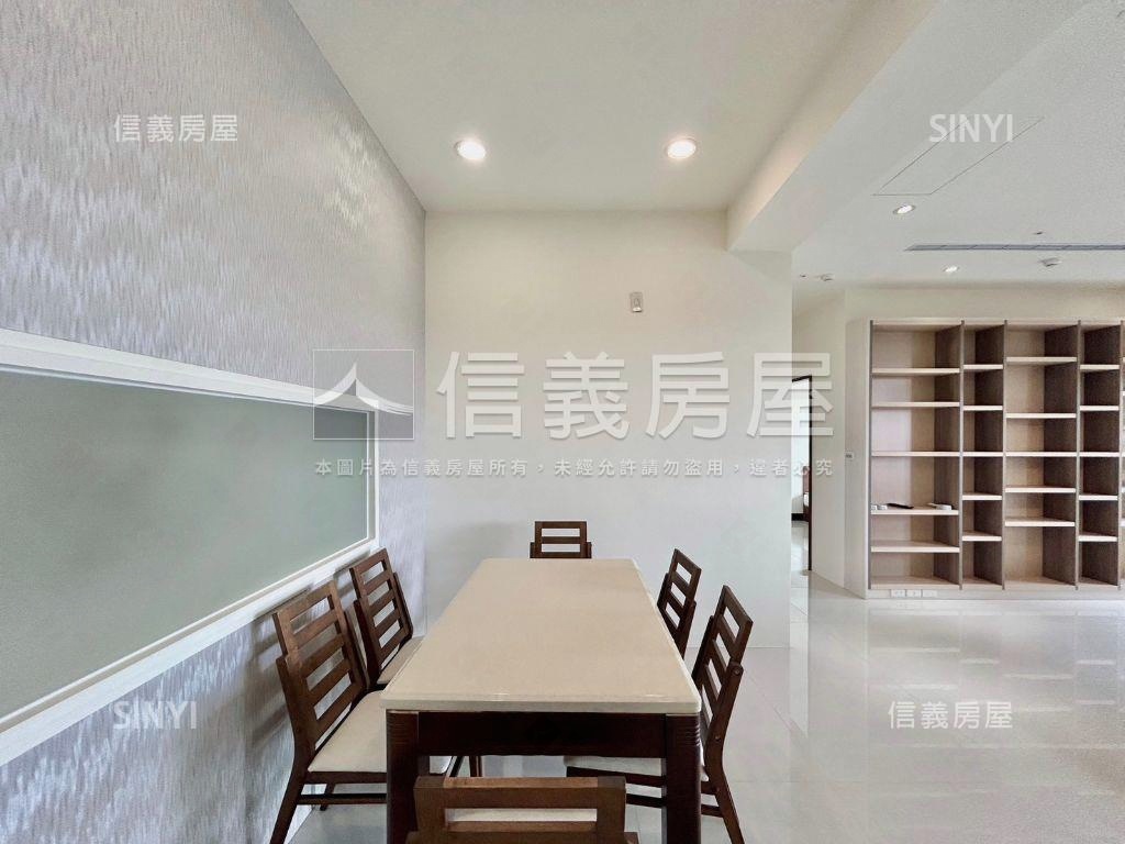 上品院高樓視野雙車位房屋室內格局與周邊環境