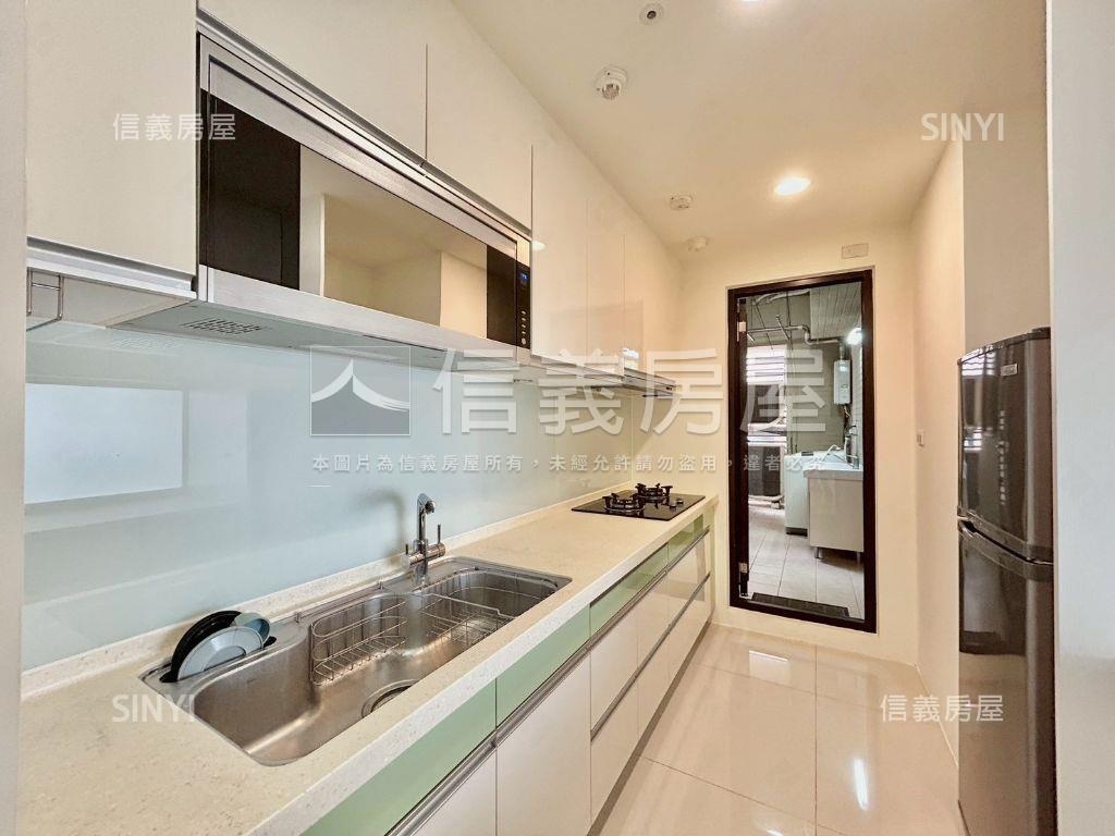 上品院高樓視野雙車位房屋室內格局與周邊環境