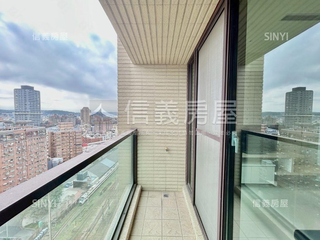 上品院高樓視野雙車位房屋室內格局與周邊環境