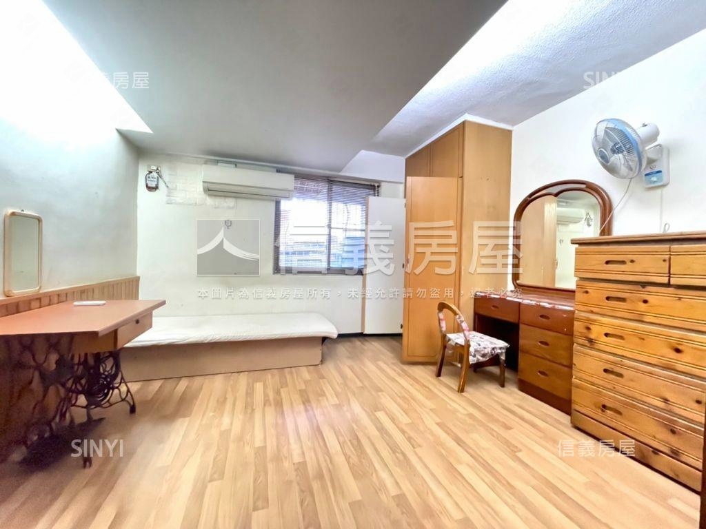 文山特區方正邊間大三房房屋室內格局與周邊環境