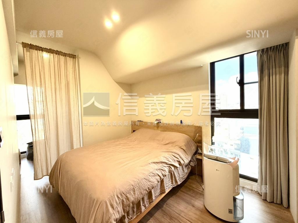 新屋齡★彩彩棠３房車位房屋室內格局與周邊環境