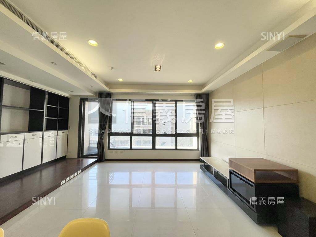 專任富廣築藝採光美屋房屋室內格局與周邊環境