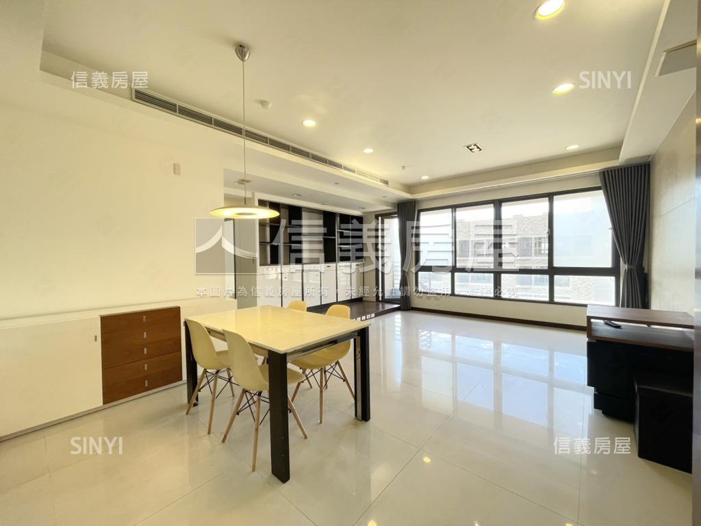 專任富廣築藝採光美屋房屋室內格局與周邊環境