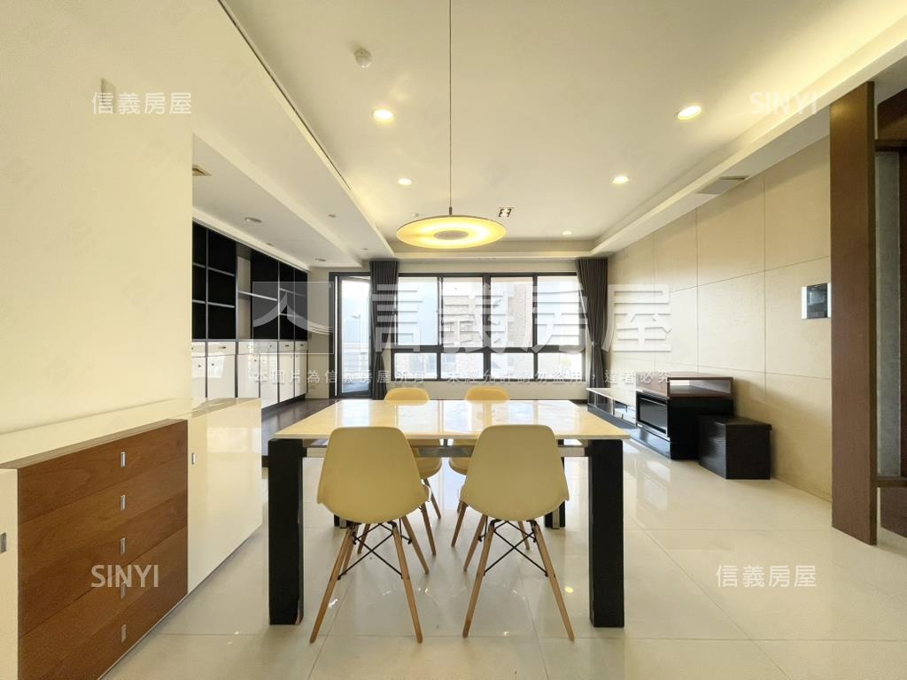 專任富廣築藝採光美屋房屋室內格局與周邊環境