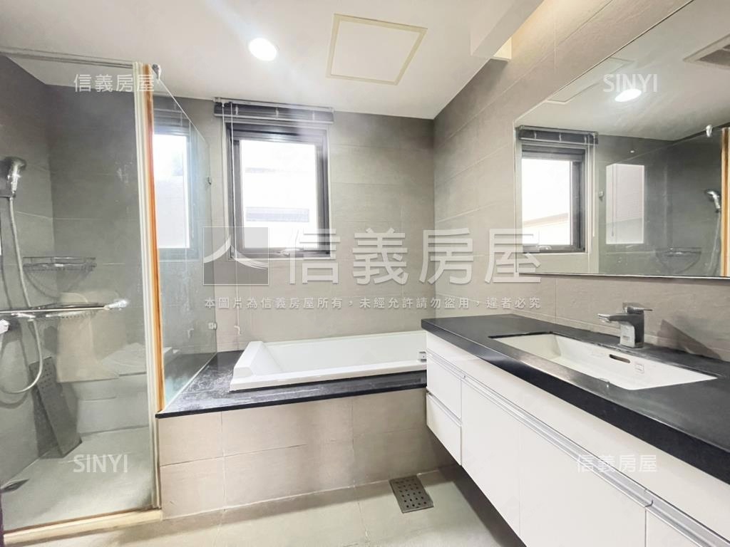 專任富廣築藝採光美屋房屋室內格局與周邊環境