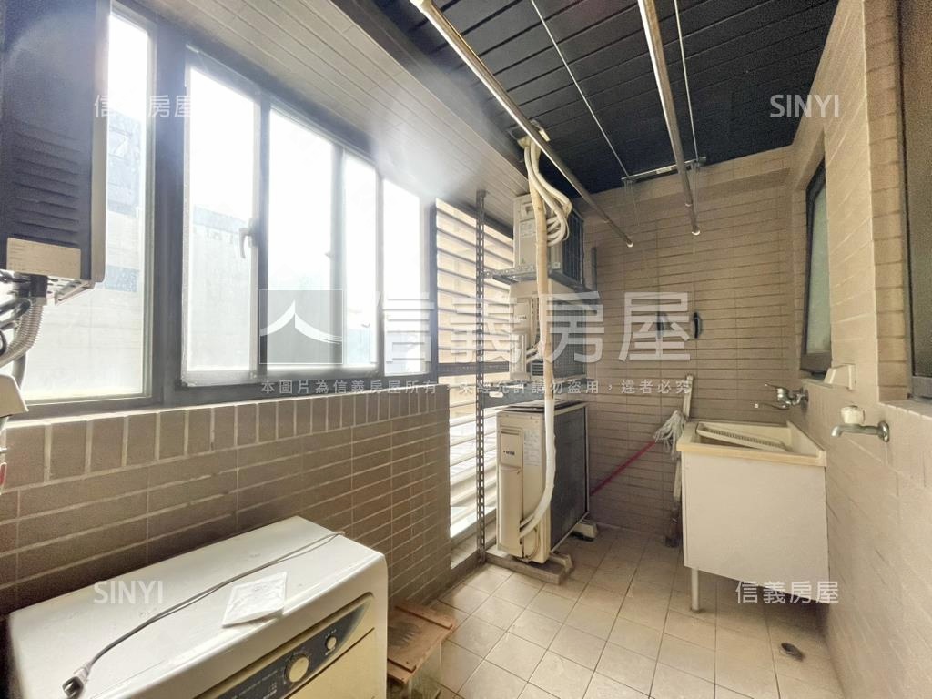 專任富廣築藝採光美屋房屋室內格局與周邊環境