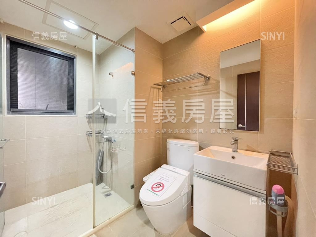 專任富廣築藝採光美屋房屋室內格局與周邊環境