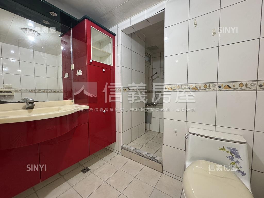 近未來捷運雙層店面＋車位房屋室內格局與周邊環境