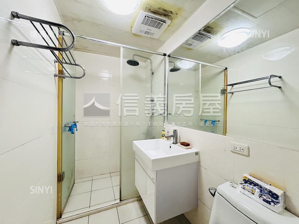灣頂大屯山景３房房屋室內格局與周邊環境