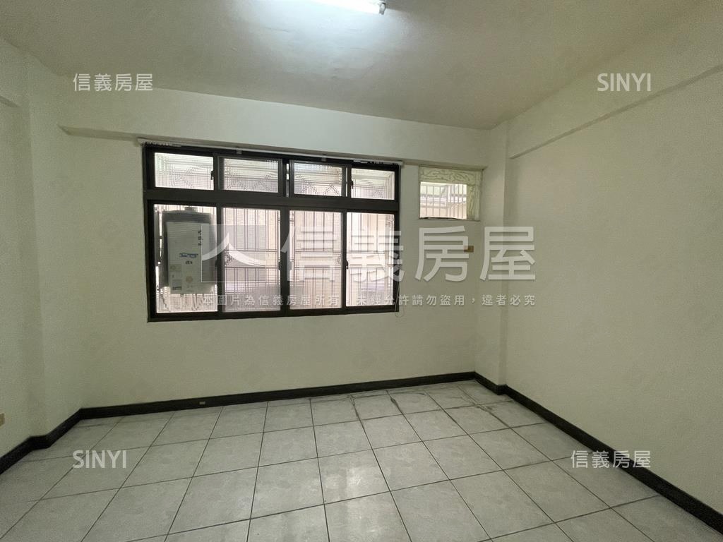 近樹孝商圈靜巷美透天房屋室內格局與周邊環境