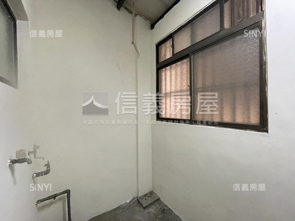 近樹孝商圈靜巷美透天房屋室內格局與周邊環境