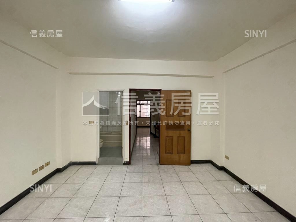 近樹孝商圈靜巷美透天房屋室內格局與周邊環境