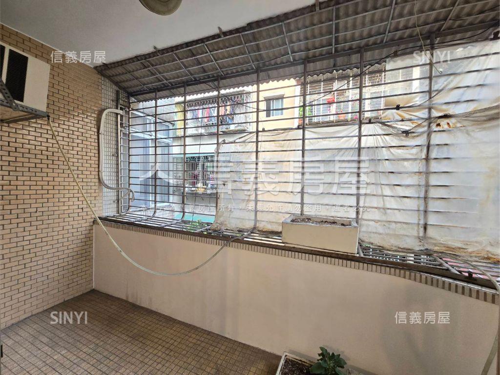 府中捷運一層一戶房屋室內格局與周邊環境