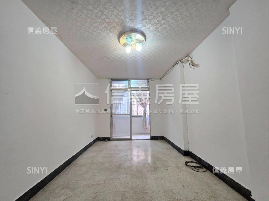 府中捷運一層一戶房屋室內格局與周邊環境