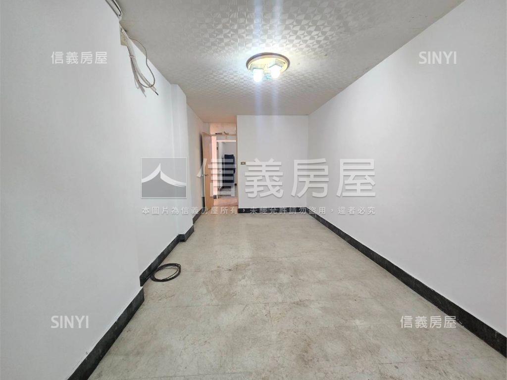 府中捷運一層一戶房屋室內格局與周邊環境