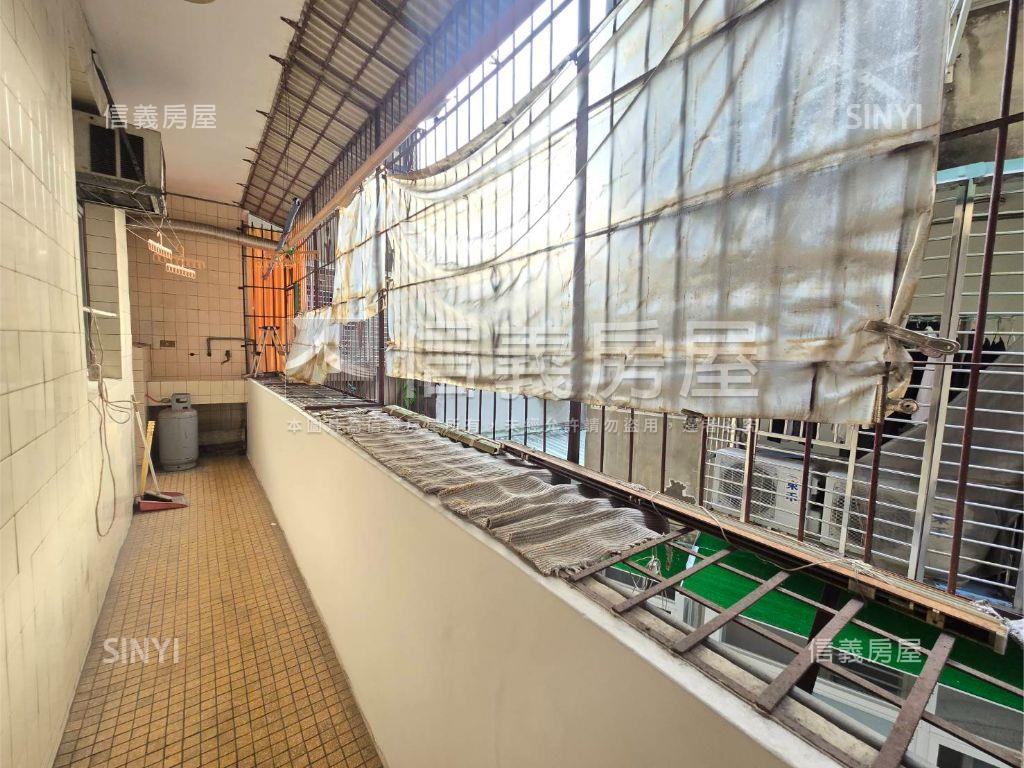 府中捷運一層一戶房屋室內格局與周邊環境