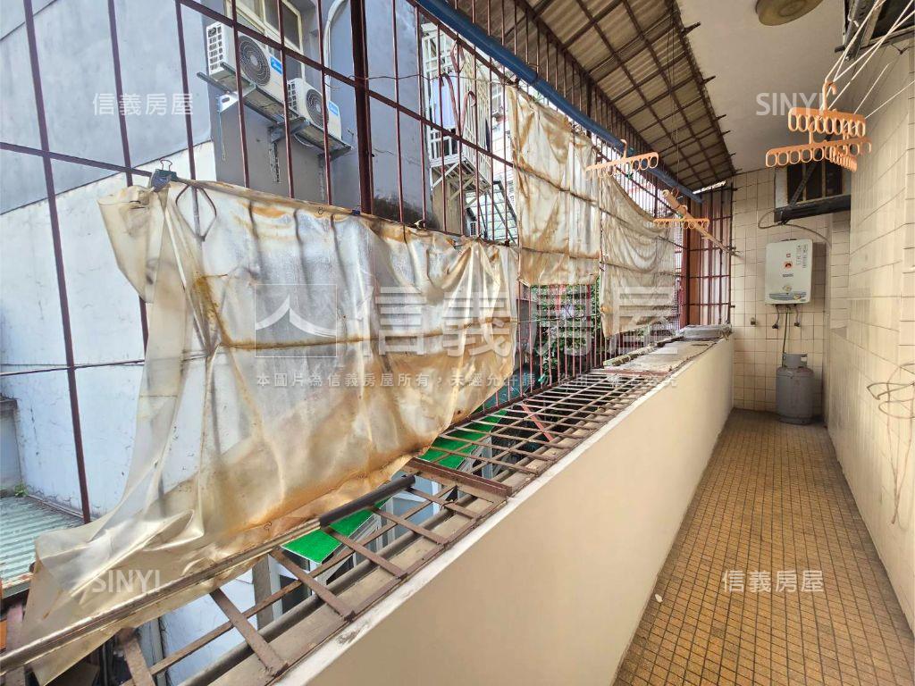 府中捷運一層一戶房屋室內格局與周邊環境