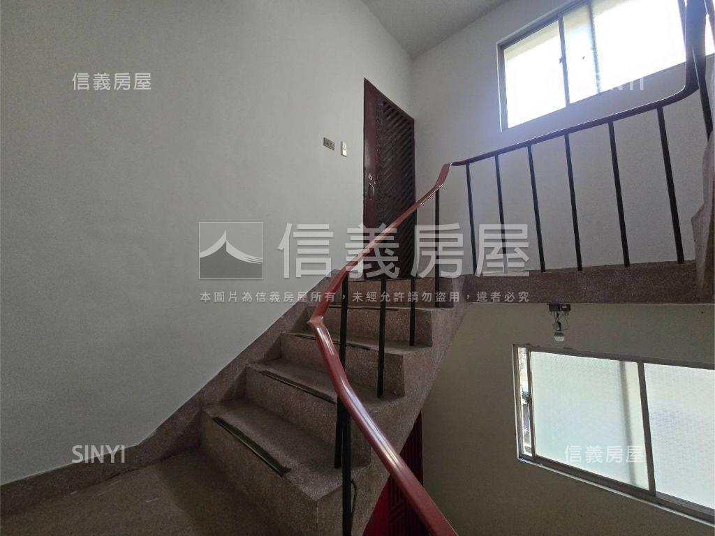 府中捷運一層一戶房屋室內格局與周邊環境