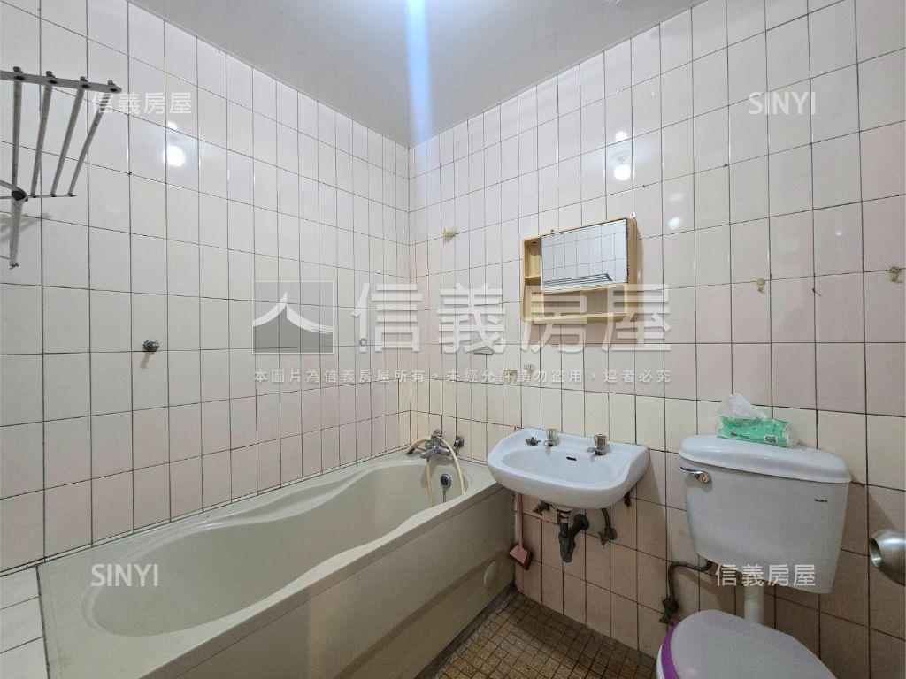 府中捷運一層一戶房屋室內格局與周邊環境