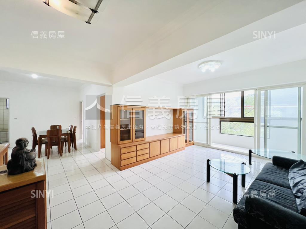 面河堤邊間電梯大四房房屋室內格局與周邊環境