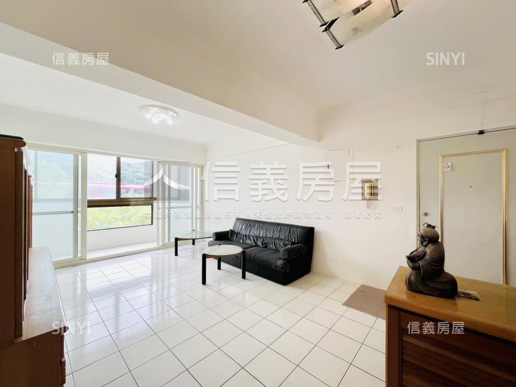 面河堤邊間電梯大四房房屋室內格局與周邊環境