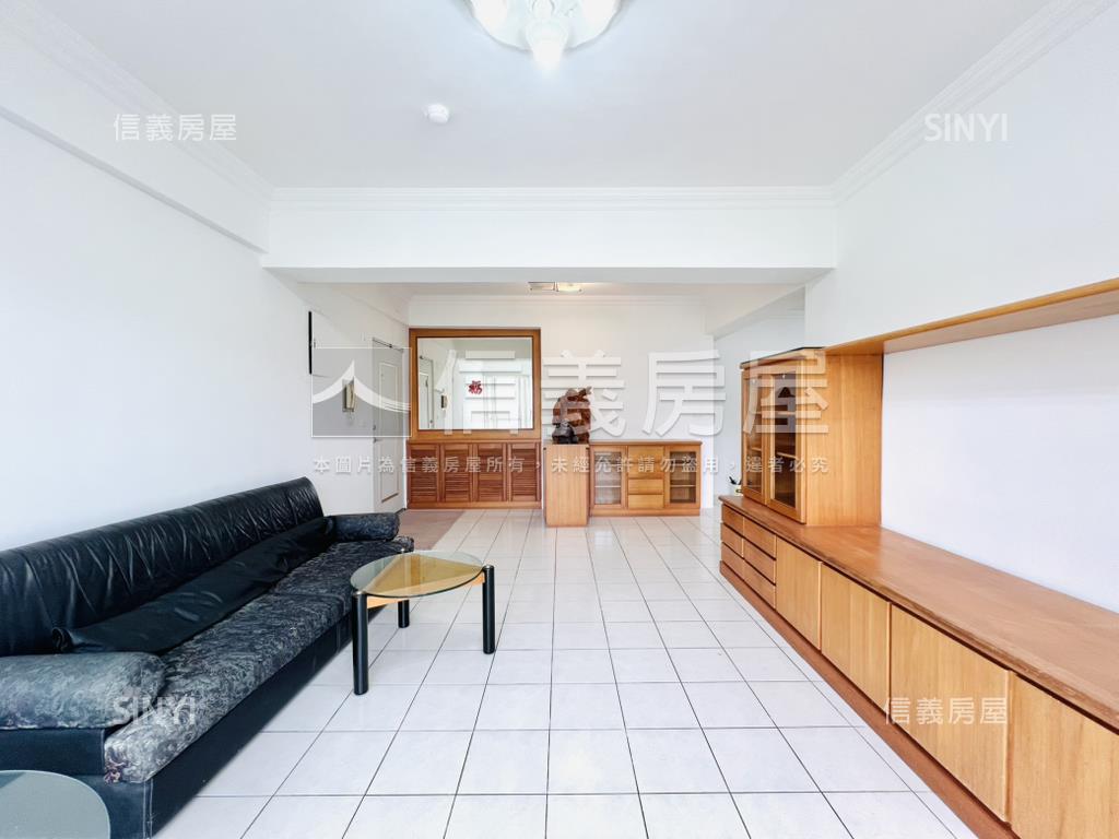 面河堤邊間電梯大四房房屋室內格局與周邊環境